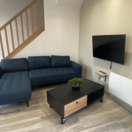 Côté Village By Mel&jérôme Hébergement de vacances *