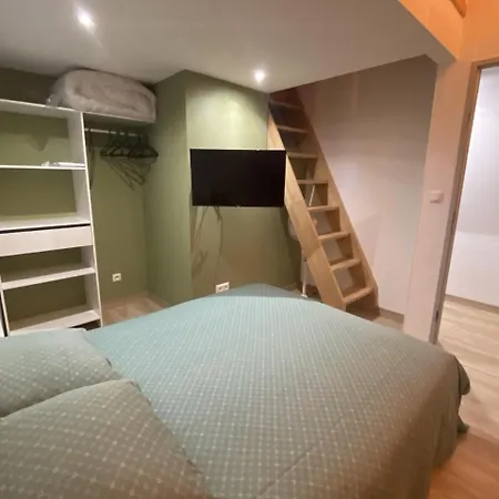 Côté Village By Mel&jérôme Hébergement de vacances *